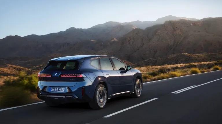 iX3 50 xDrive thumbnail