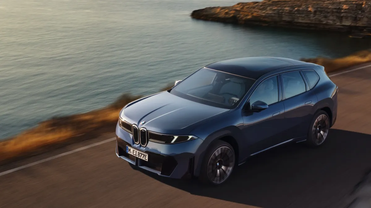 iX3 50 xDrive thumbnail